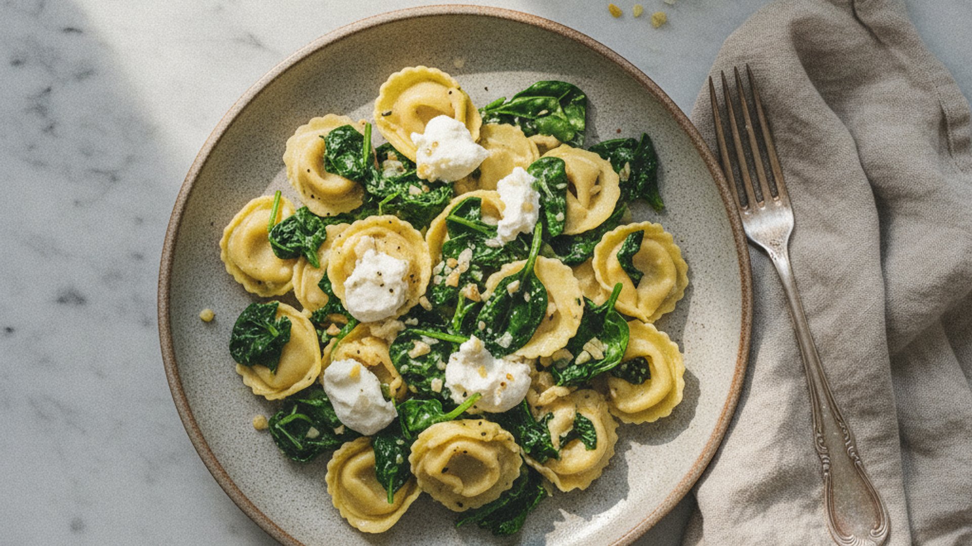 Tortellini-Spinat-Pfanne mit Frischkäse